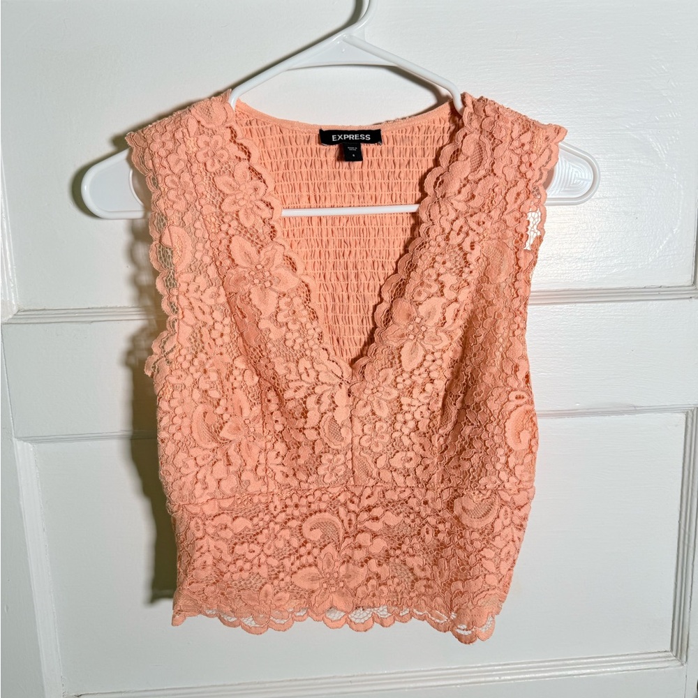Express Cropped Coral Lace Women's Blouse